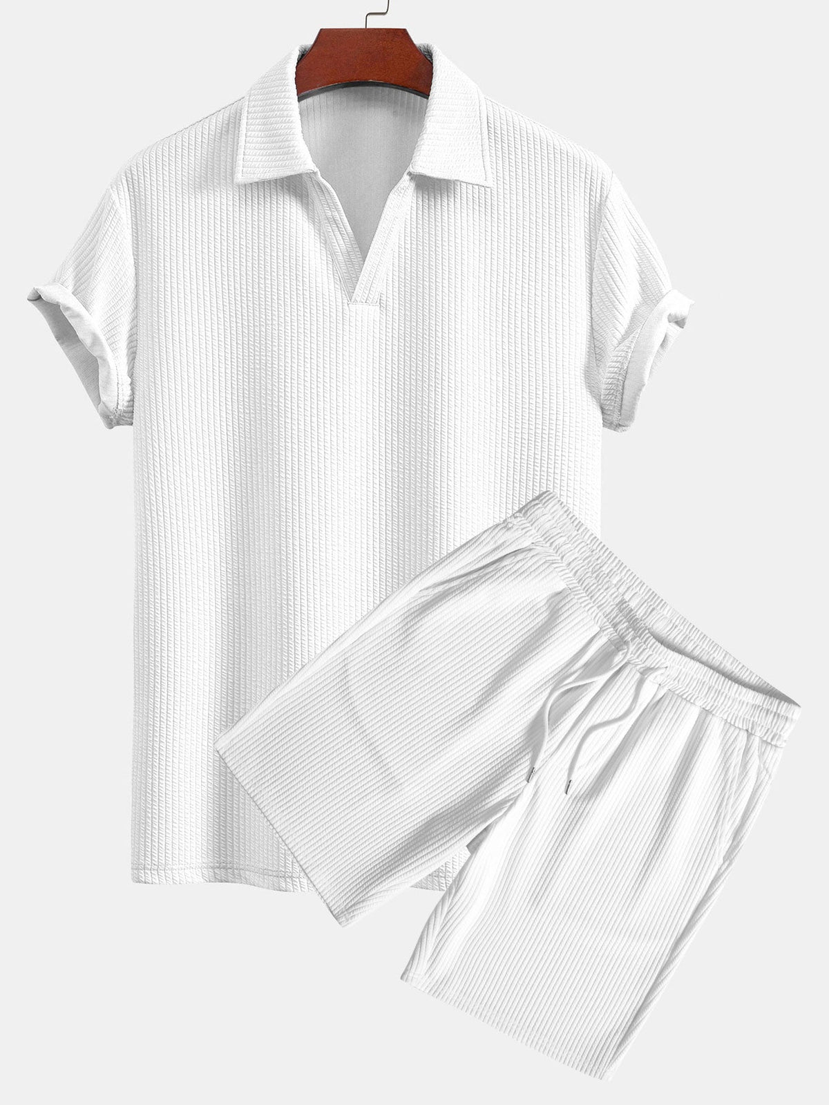 Strukturiertes V-Ausschnitt-Polo & Shorts