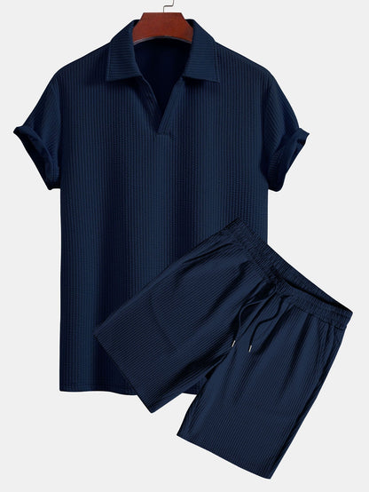 Strukturiertes V-Ausschnitt-Polo & Shorts