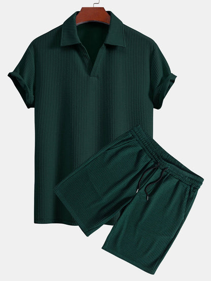 Strukturiertes V-Ausschnitt-Polo & Shorts